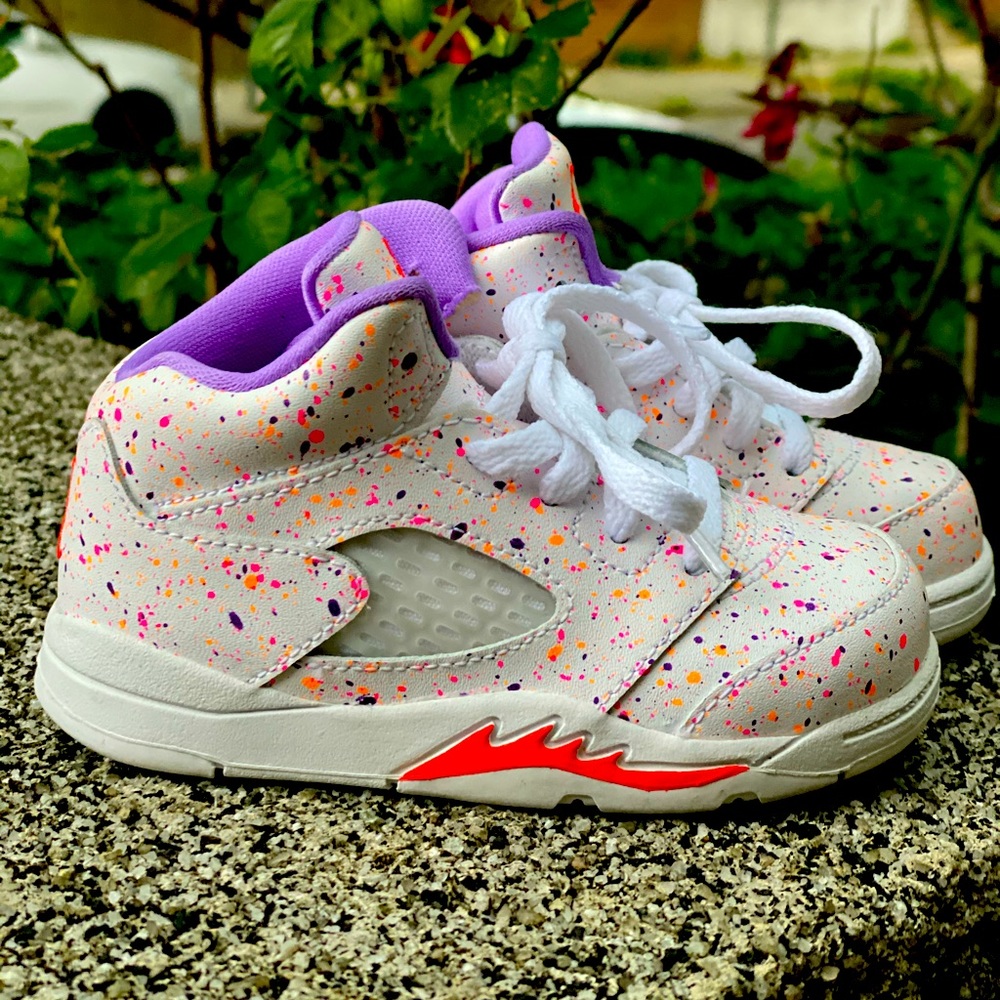Jordan Retro Easter Toddlers 7C Sneakers